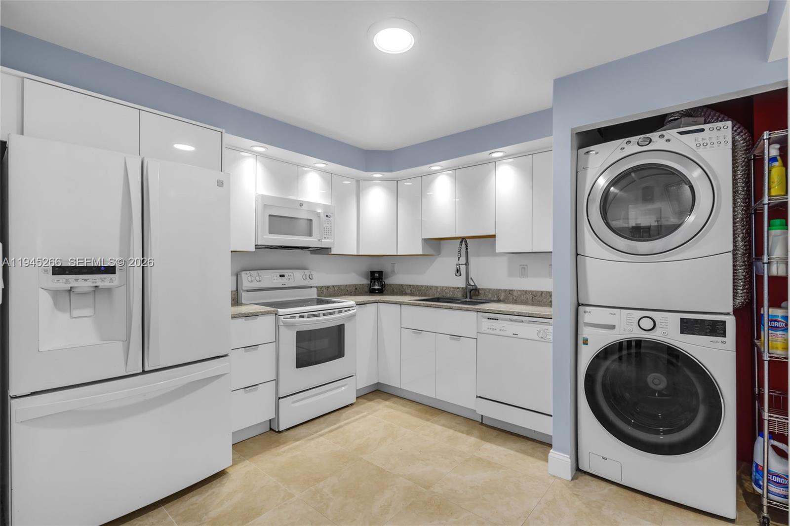 COSTA BELLA CONDO - Residential