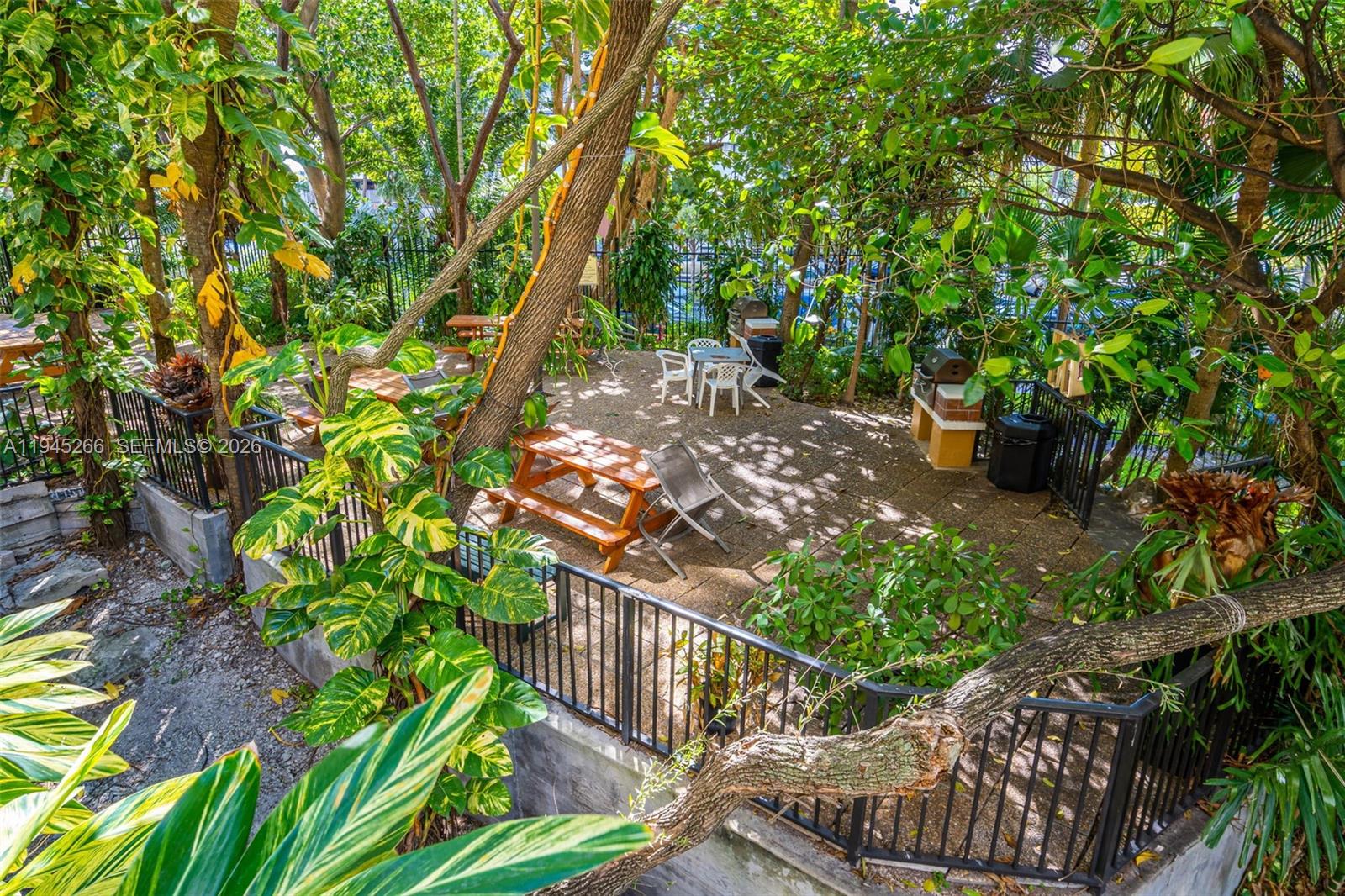 COSTA BELLA CONDO - Residential