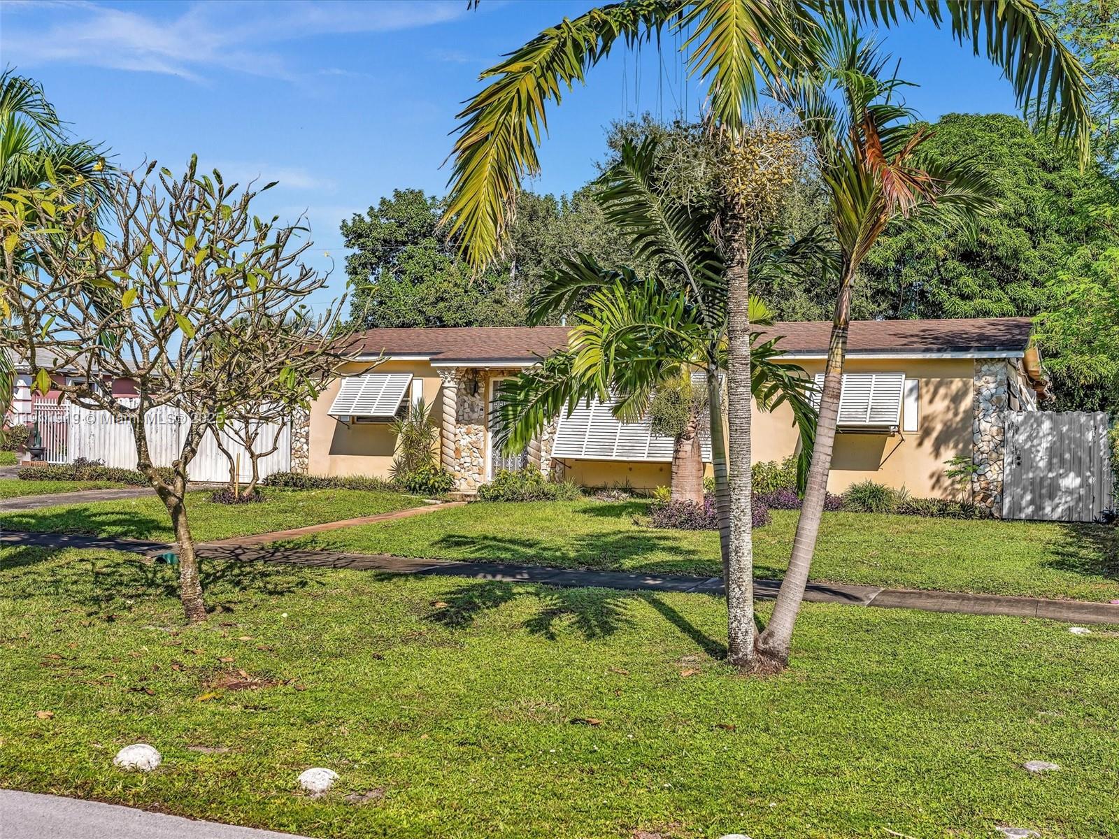 BERKELEY MANOR SEC 1 - Residential