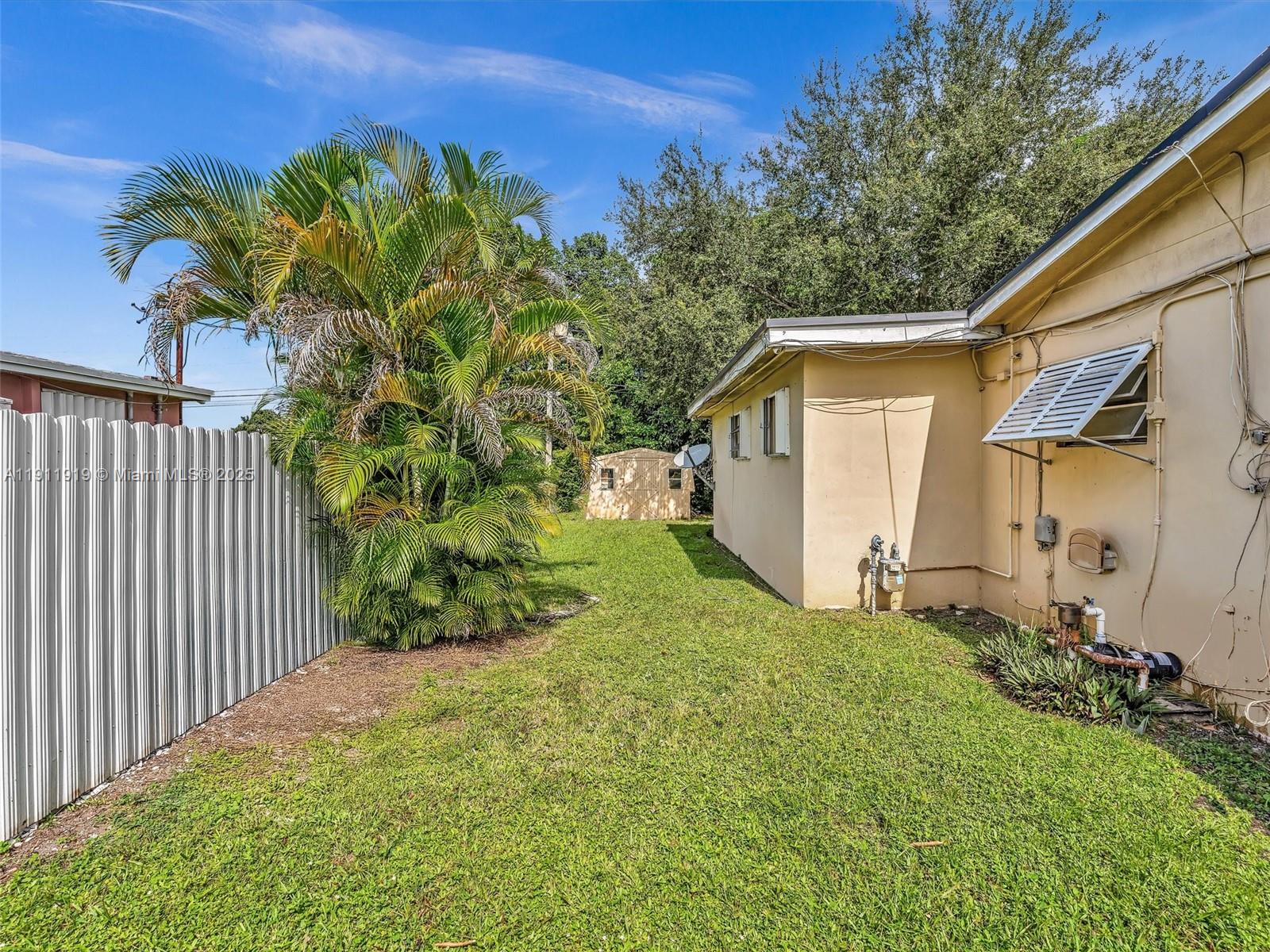 BERKELEY MANOR SEC 1 - Residential