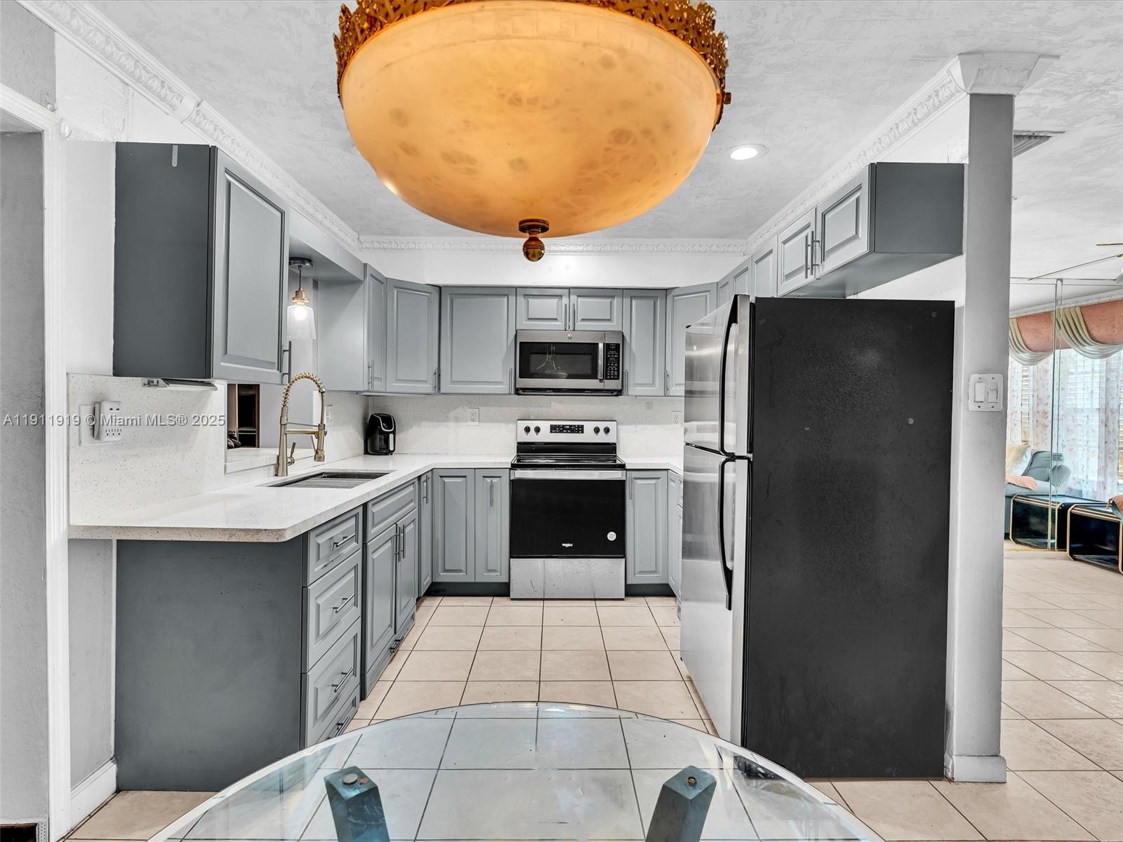 BERKELEY MANOR SEC 1 - Residential