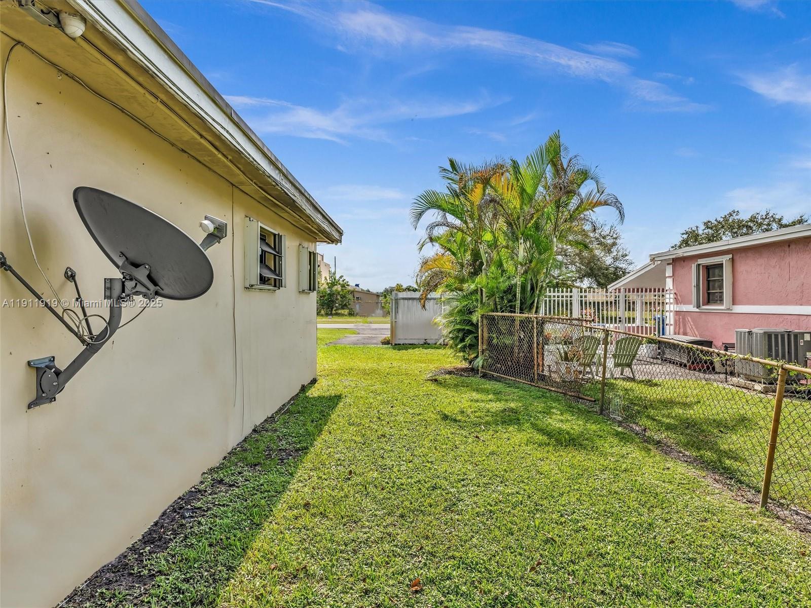 BERKELEY MANOR SEC 1 - Residential