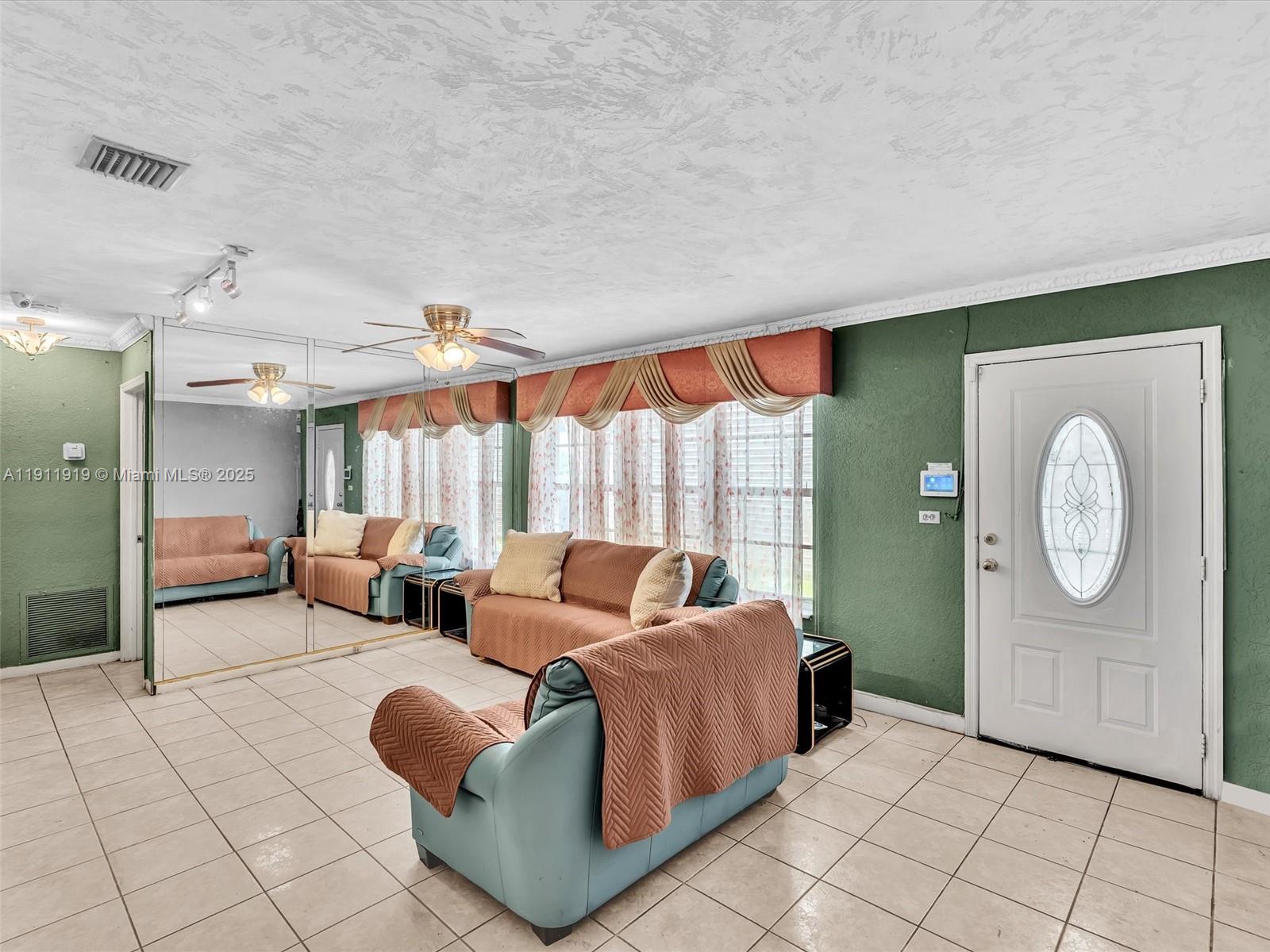 BERKELEY MANOR SEC 1 - Residential