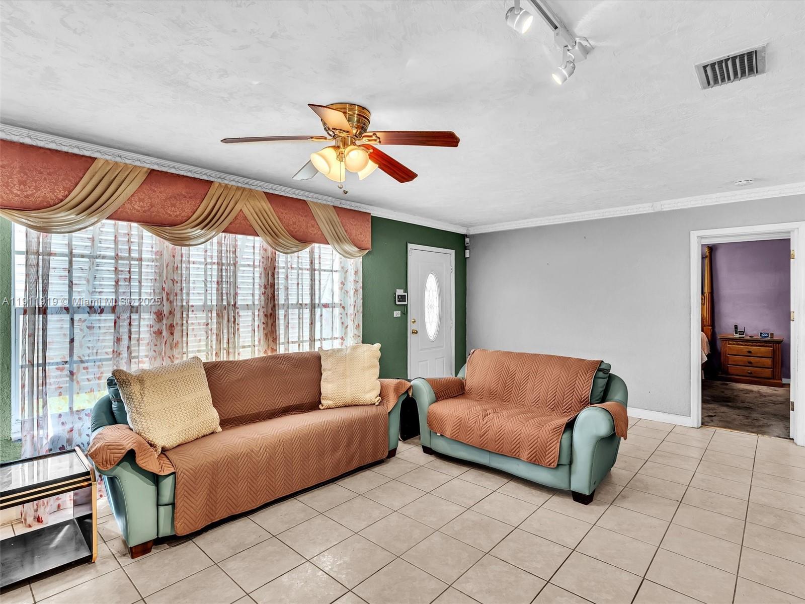 BERKELEY MANOR SEC 1 - Residential