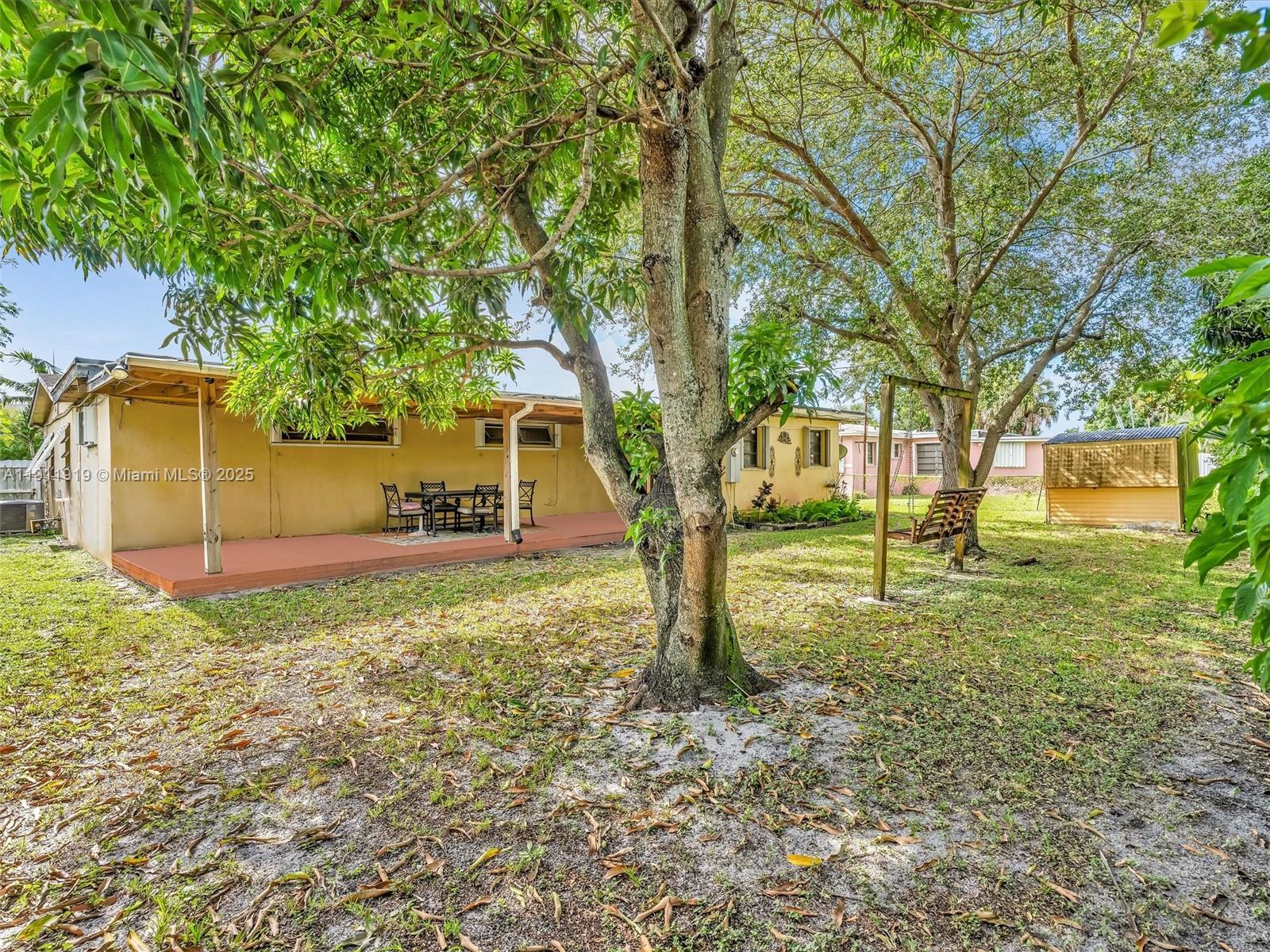 BERKELEY MANOR SEC 1 - Residential