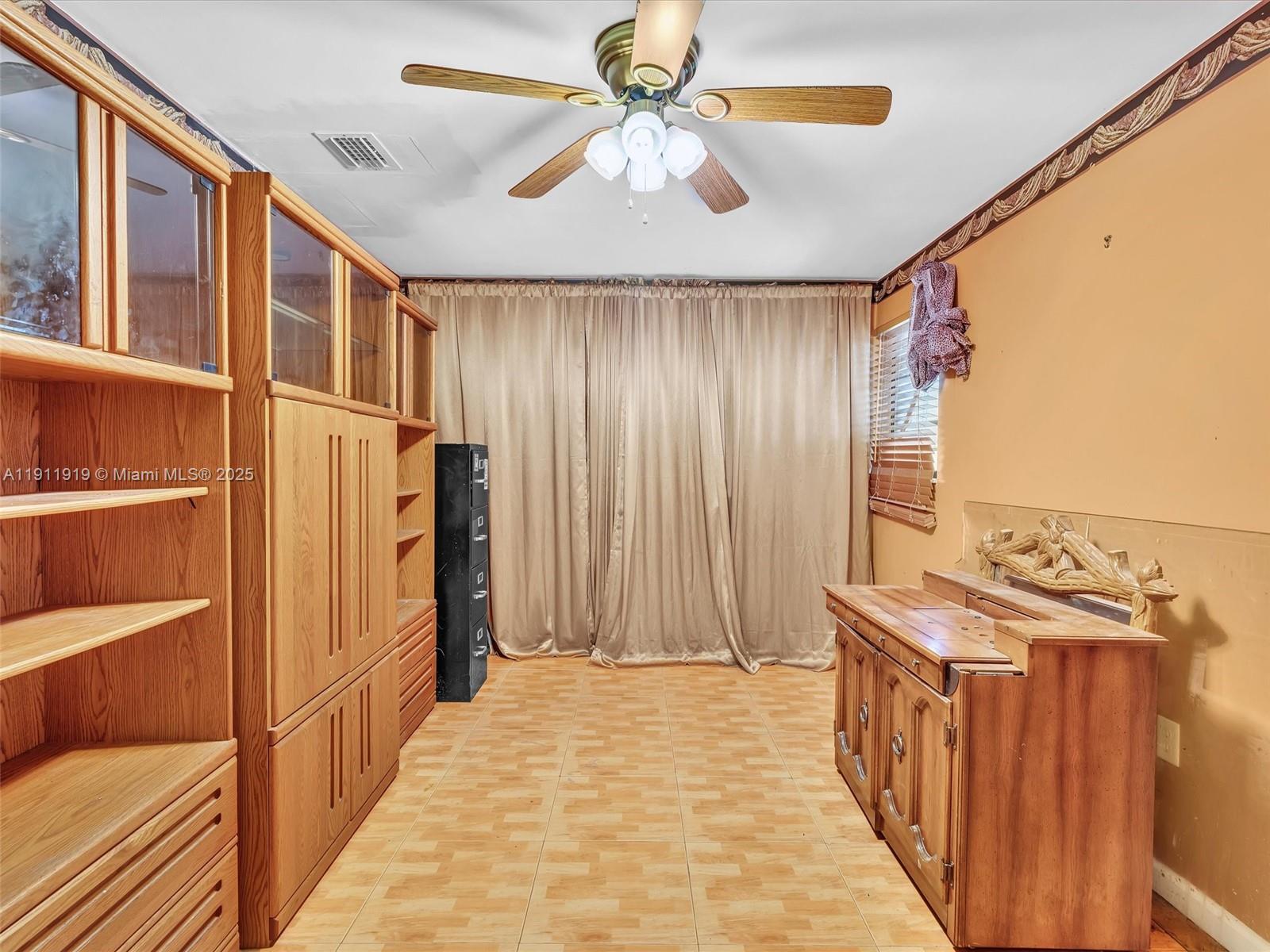 BERKELEY MANOR SEC 1 - Residential