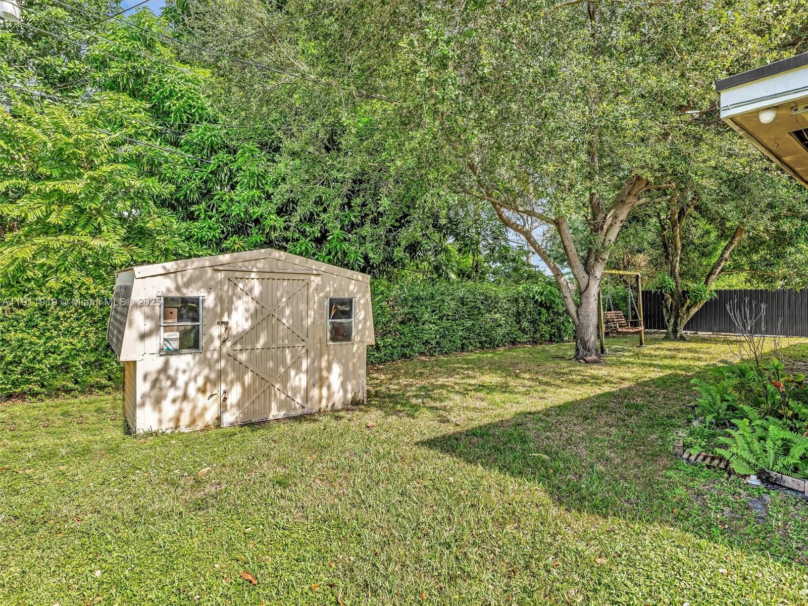 BERKELEY MANOR SEC 1 - Residential