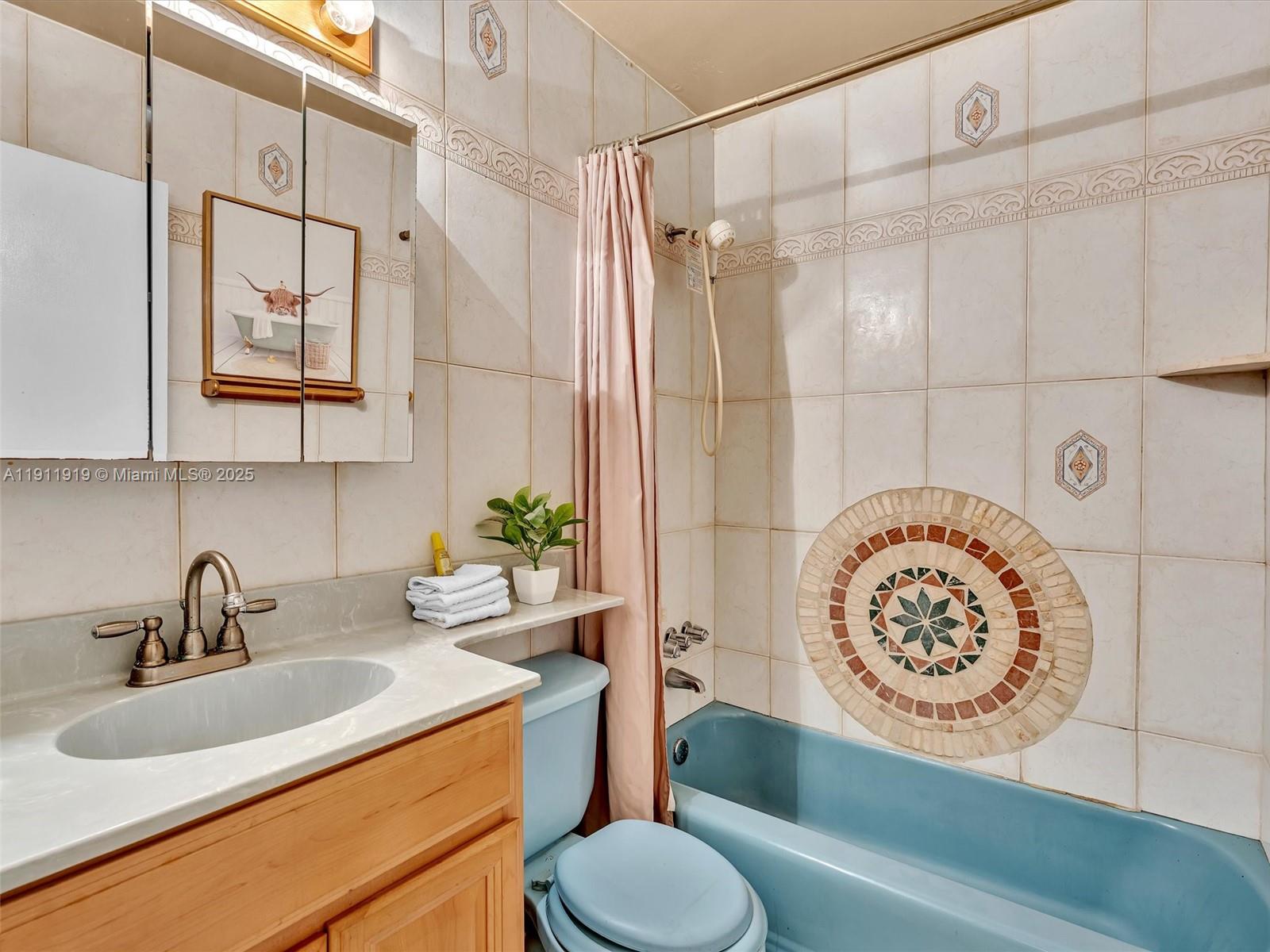 BERKELEY MANOR SEC 1 - Residential