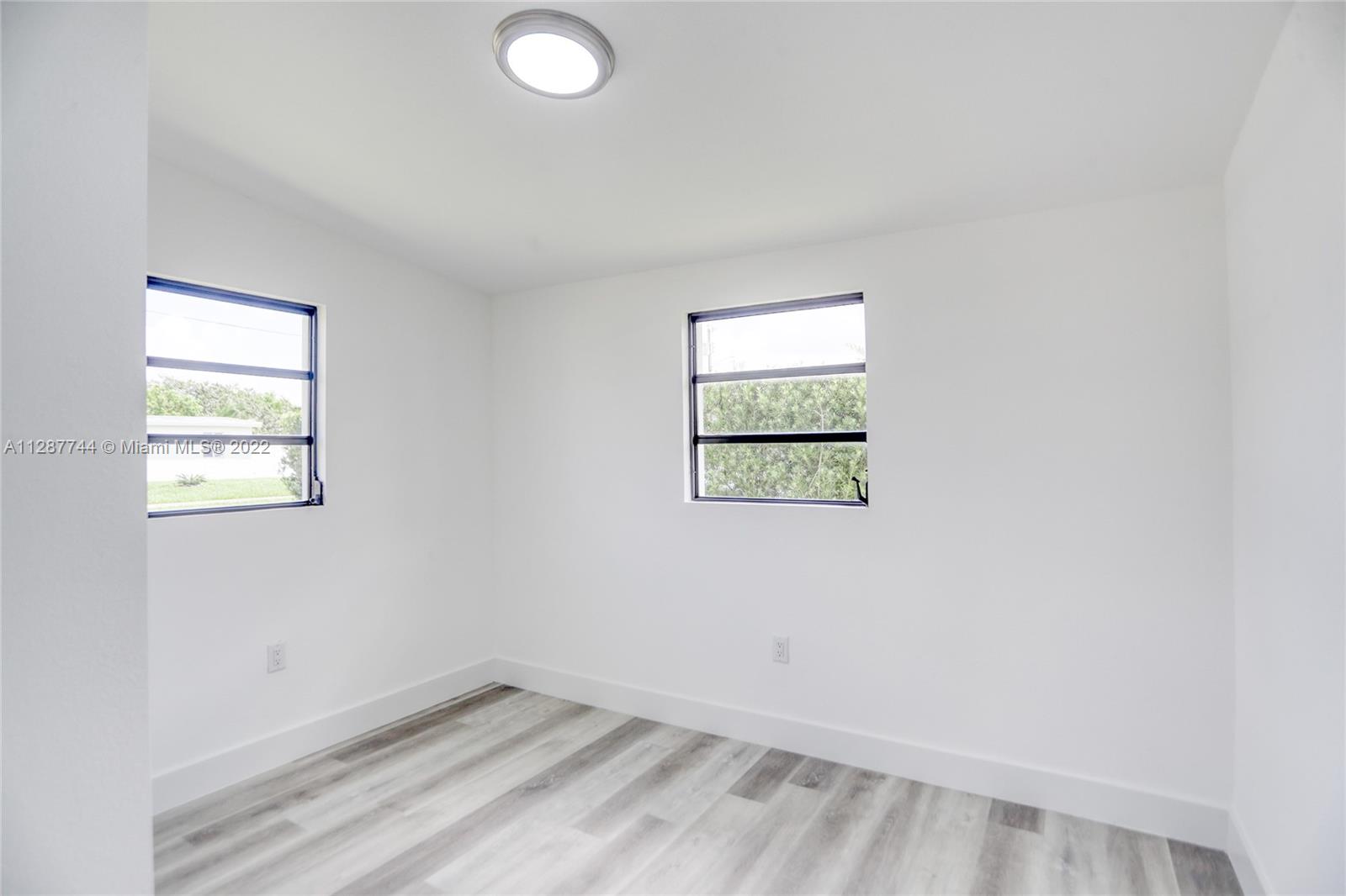 WESTWOOD LAKE 3RD ADDN - Residential