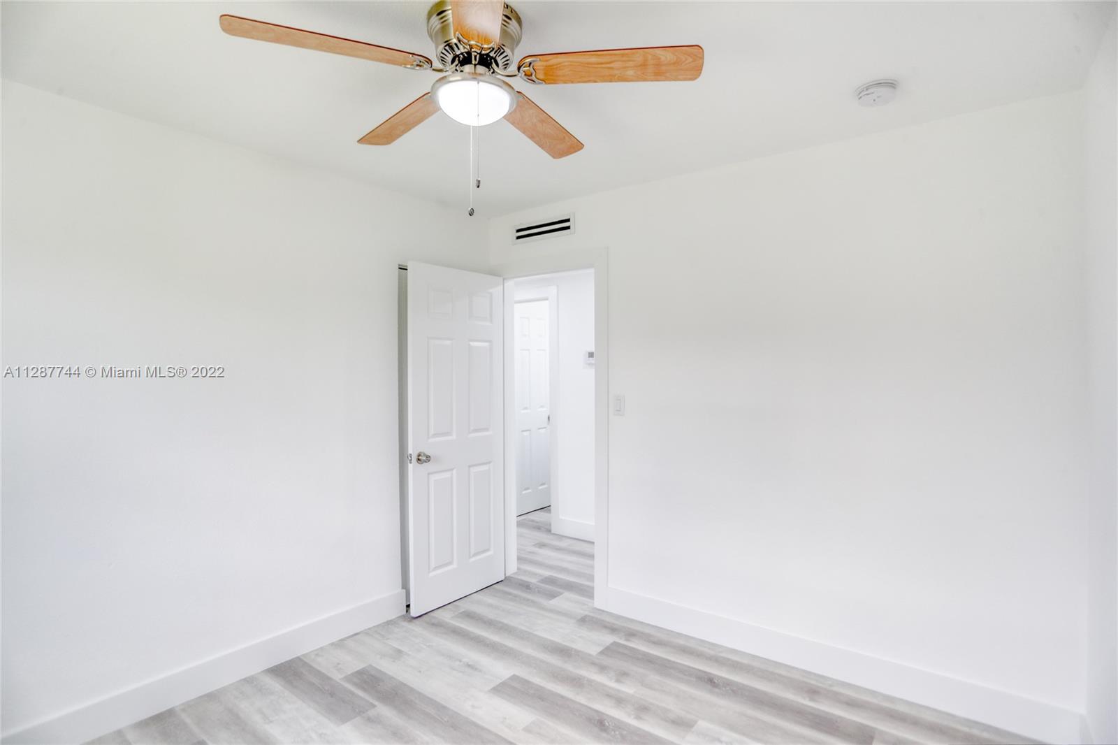 WESTWOOD LAKE 3RD ADDN - Residential