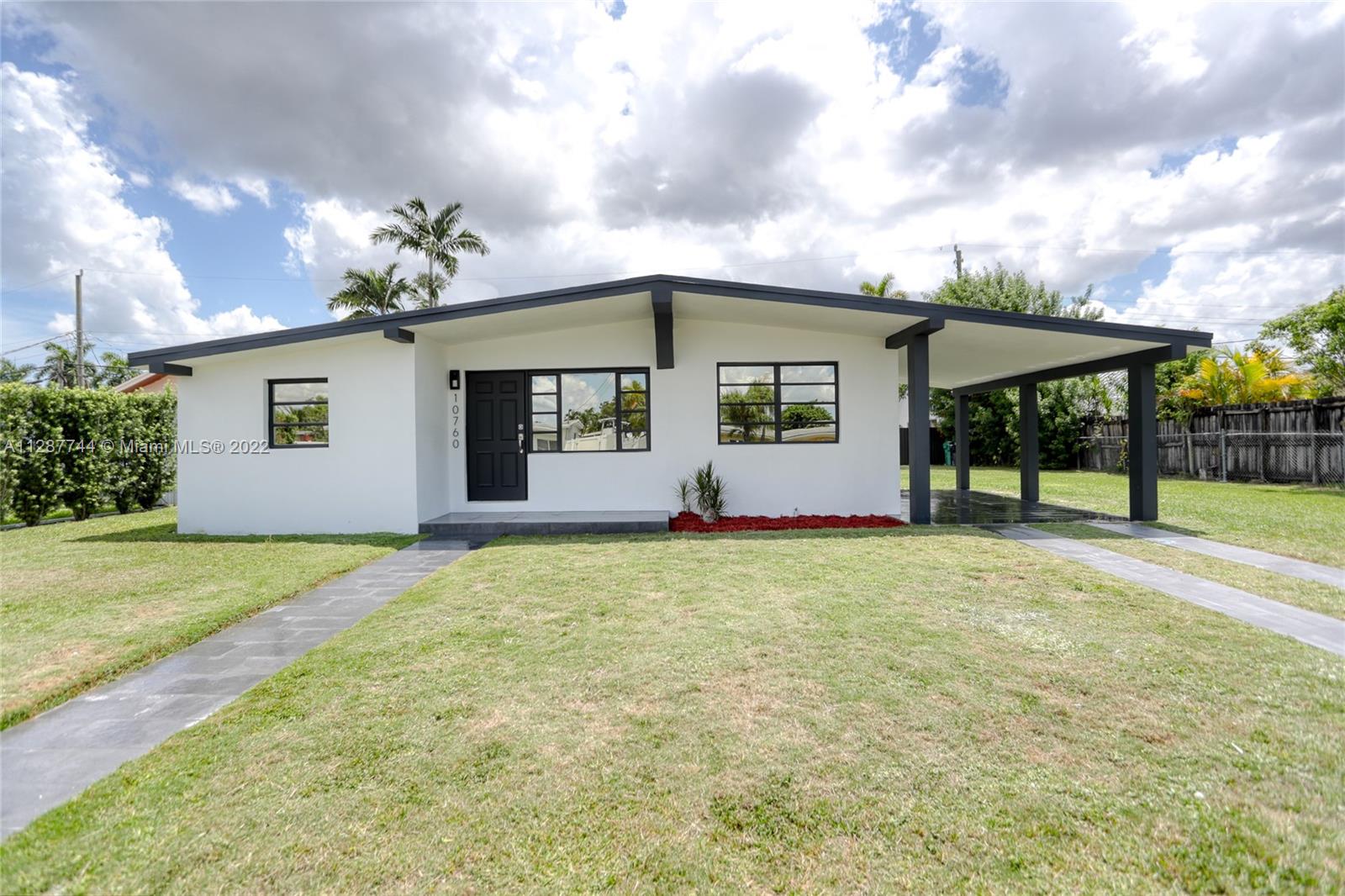 WESTWOOD LAKE 3RD ADDN - Residential