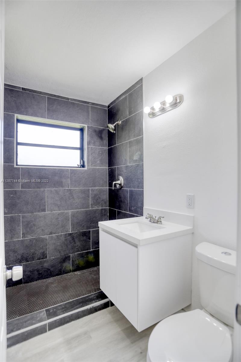 WESTWOOD LAKE 3RD ADDN - Residential