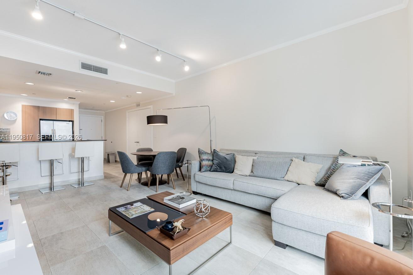 1060 Brickell Ave 1507