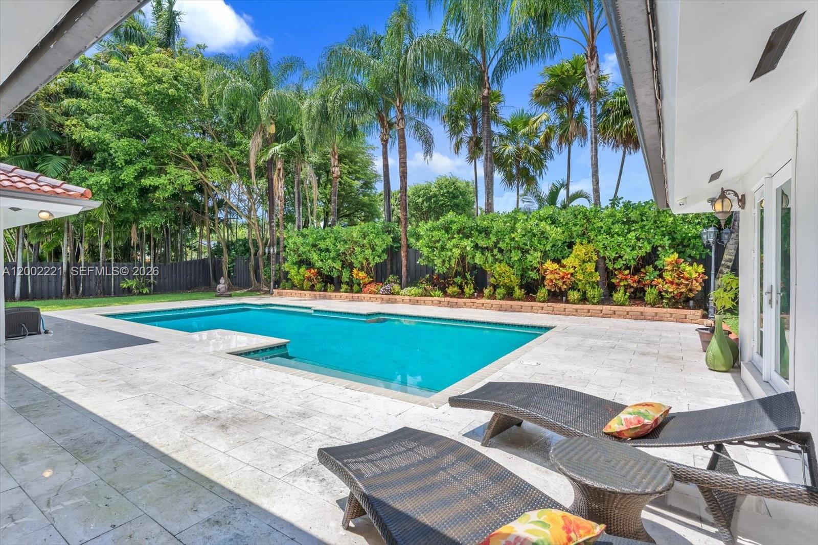 MAYLEN HEIGHTS - Residential