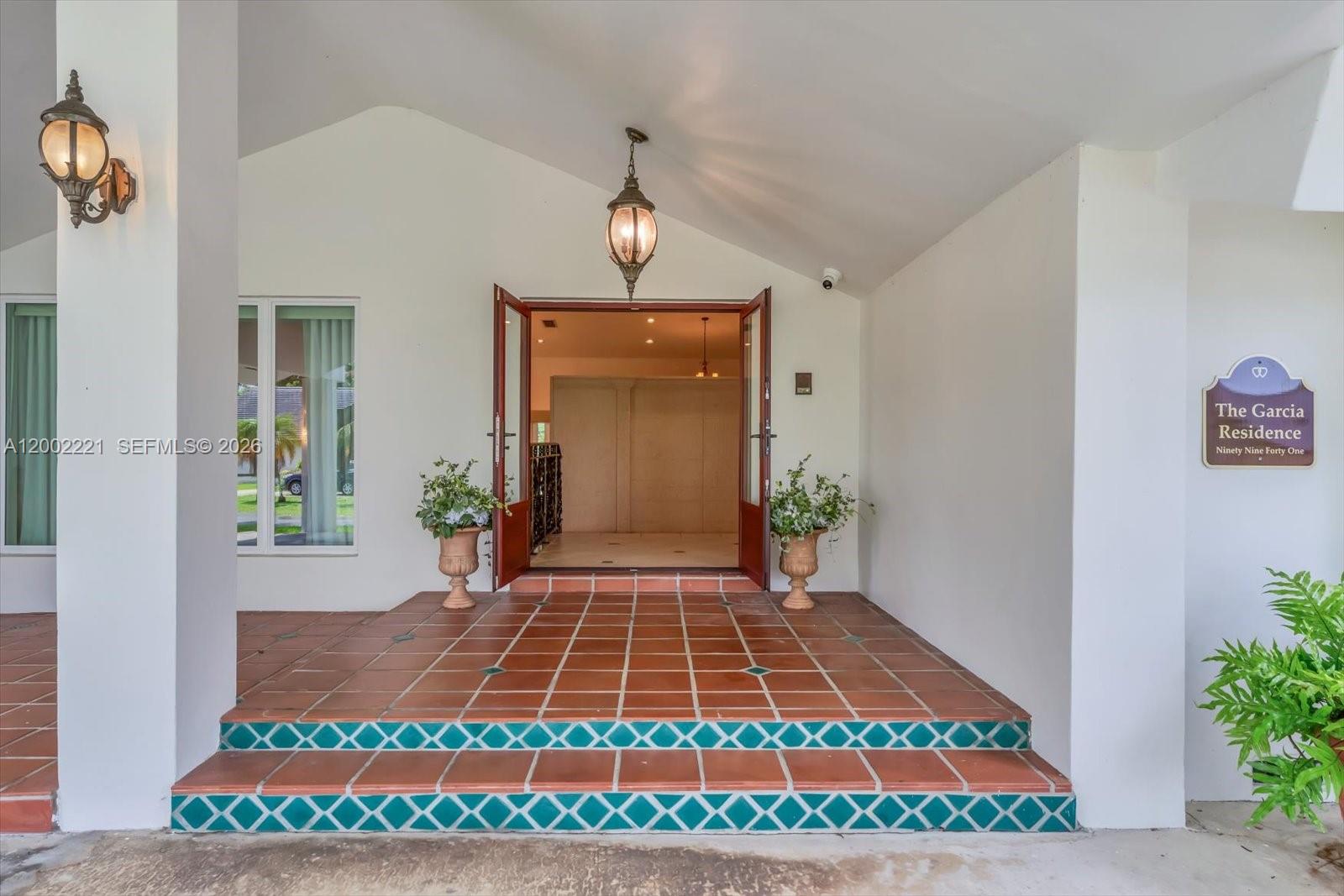 MAYLEN HEIGHTS - Residential