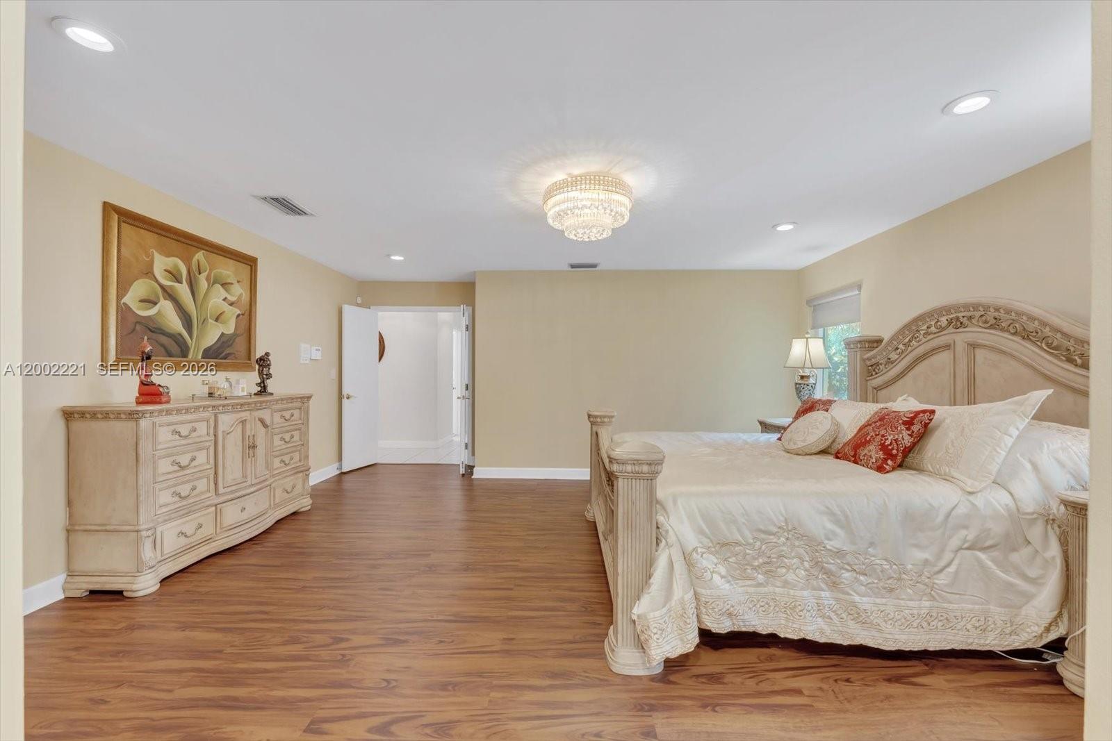 MAYLEN HEIGHTS - Residential