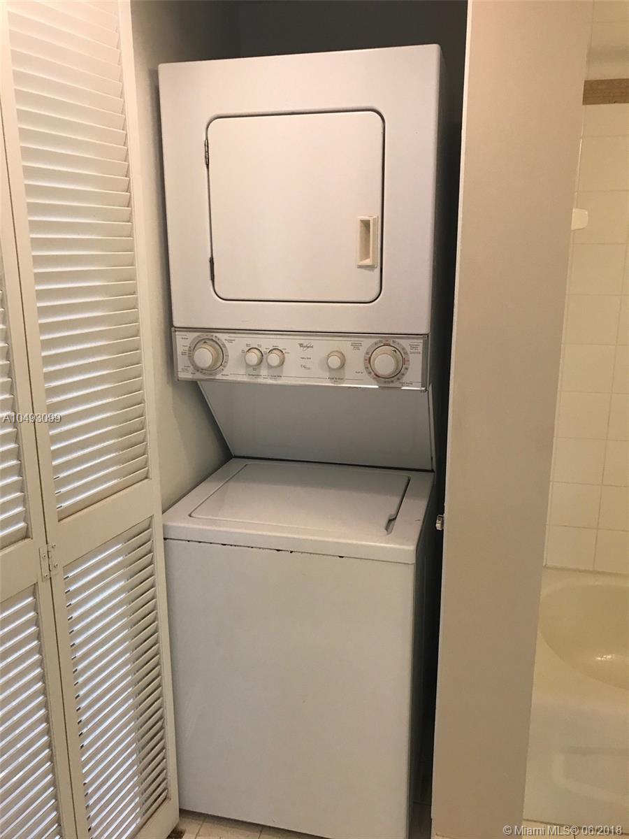 THE CLUB AT BRICKELL BAY - Residential Lease