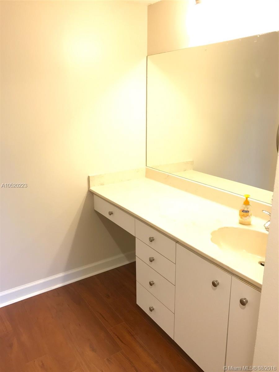 FAIRWAYS AT BONAVENTURE C - Residential Lease