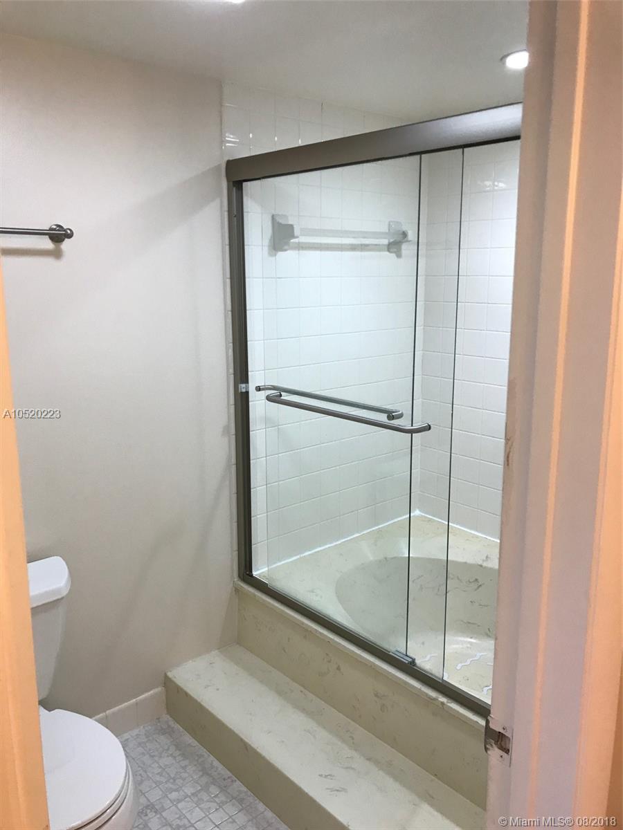 FAIRWAYS AT BONAVENTURE C - Residential Lease