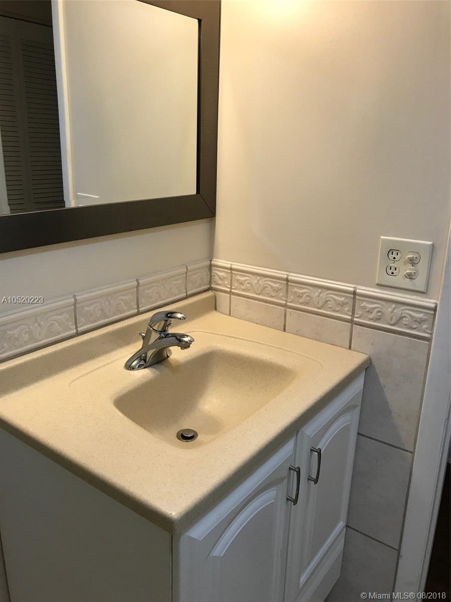 FAIRWAYS AT BONAVENTURE C - Residential Lease