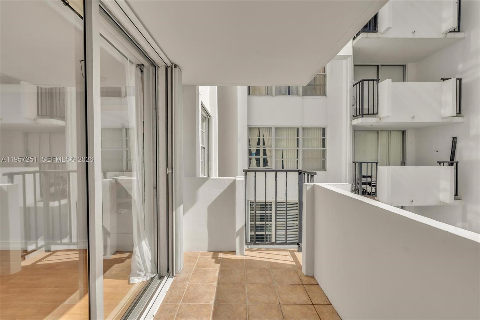 COMMODORE PLAZA CONDO - Residential