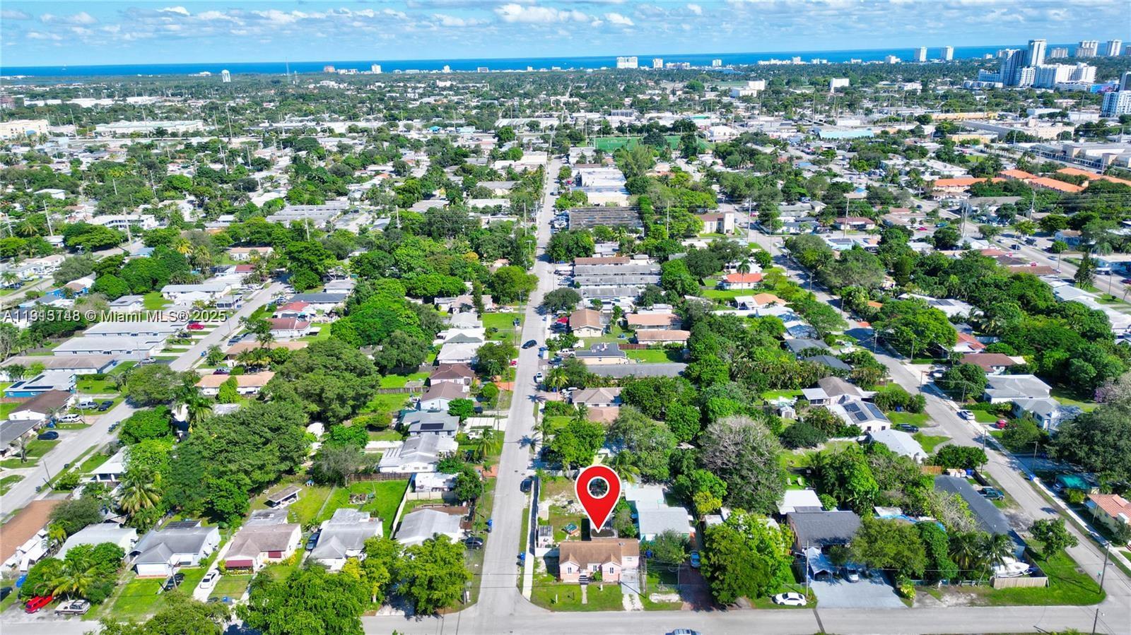 HOLLYWOOD TERRACE - Land