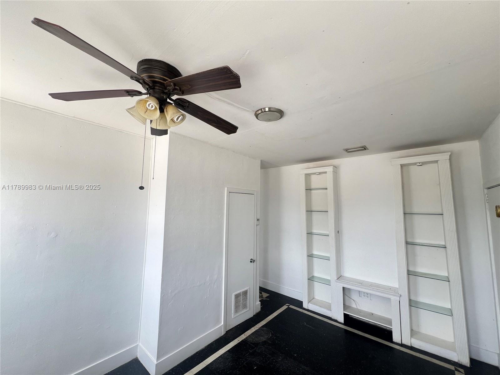 203 NW 36th St 2