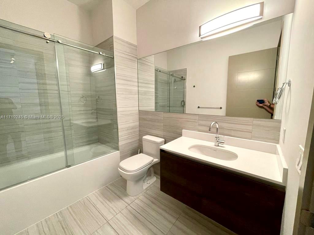 MERRICK MANOR CONDO - Residential Lease
