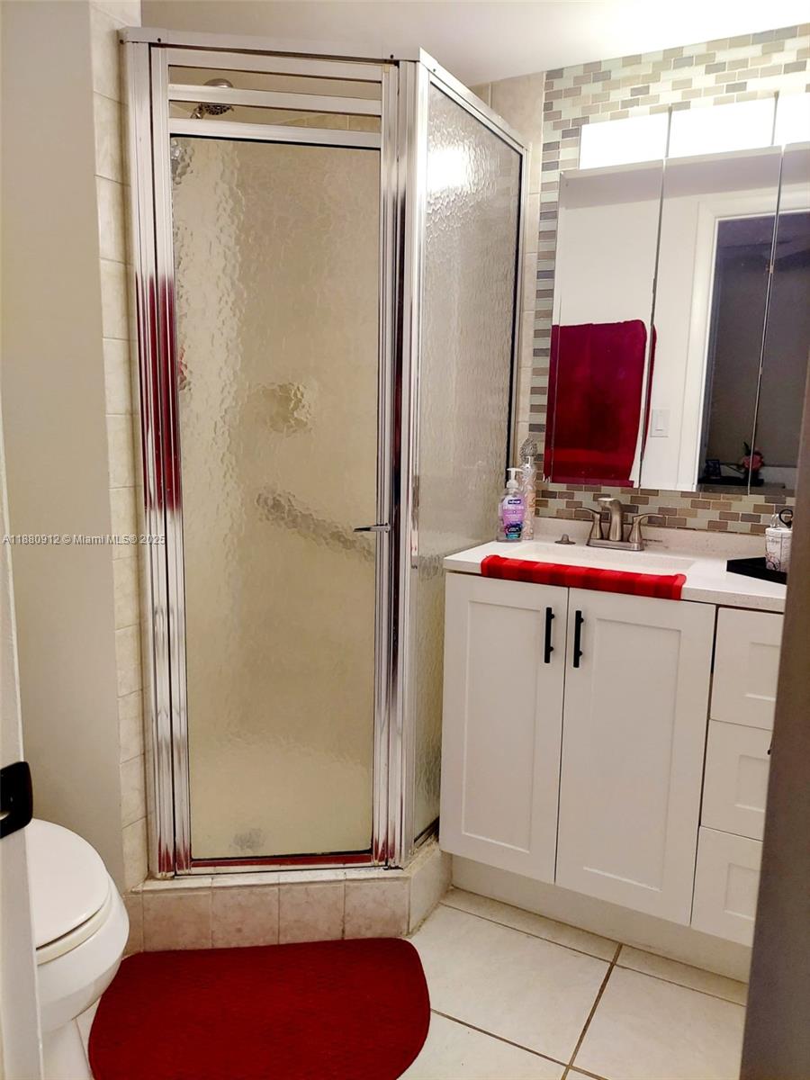 COLONY POINT 6 CONDO - Residential