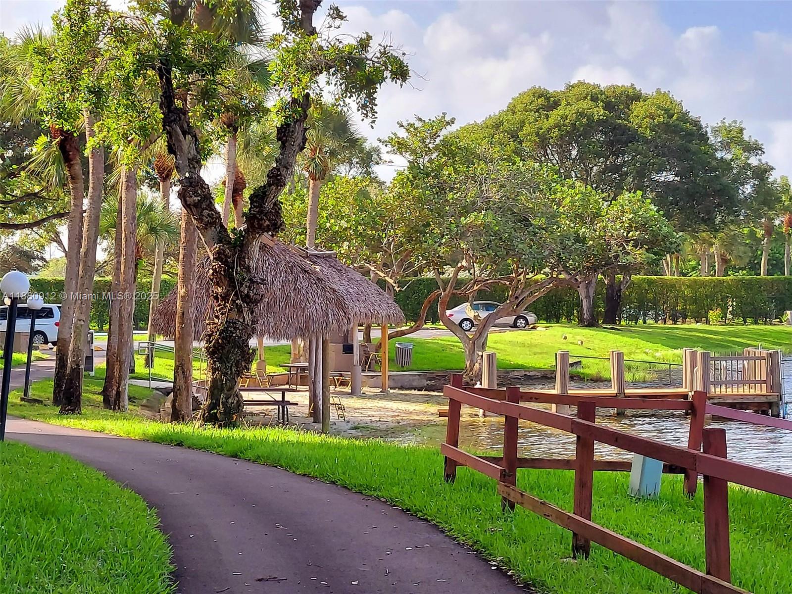 COLONY POINT 6 CONDO - Residential