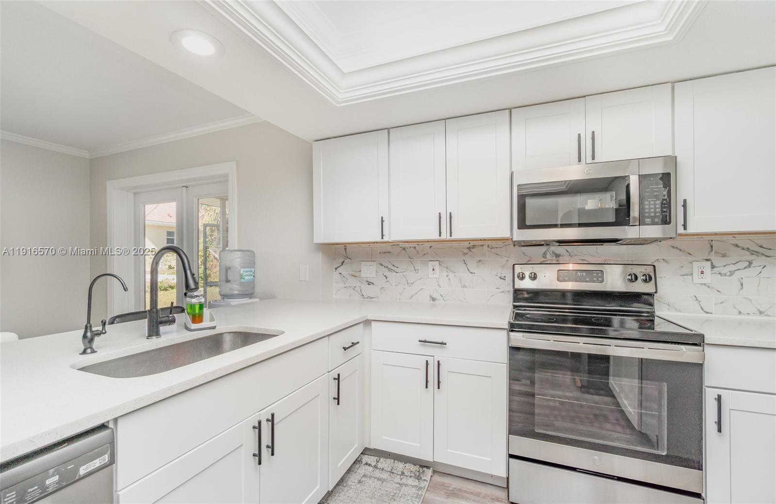 WARM MINERAL SPRINGS - Residential