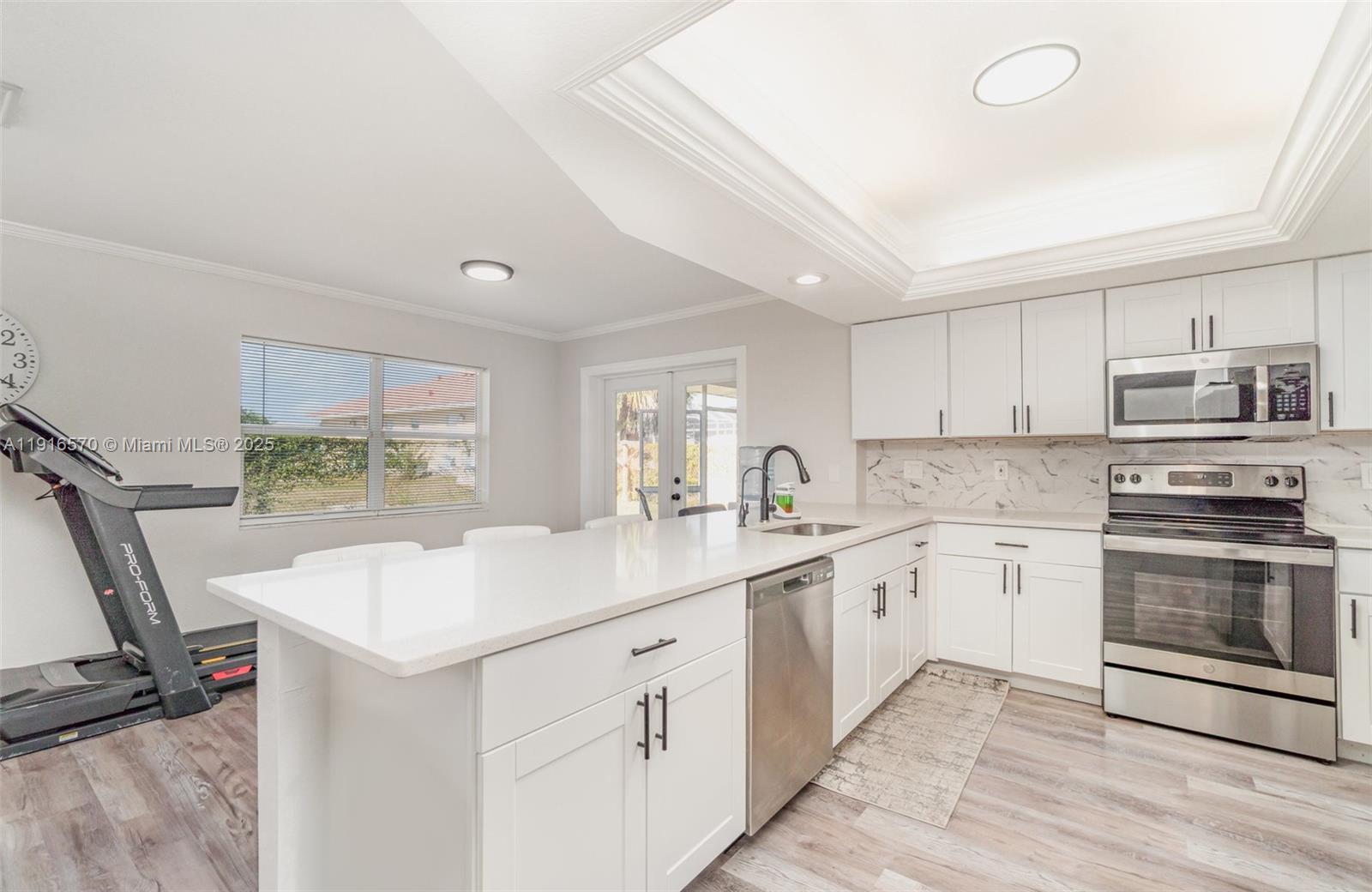 WARM MINERAL SPRINGS - Residential