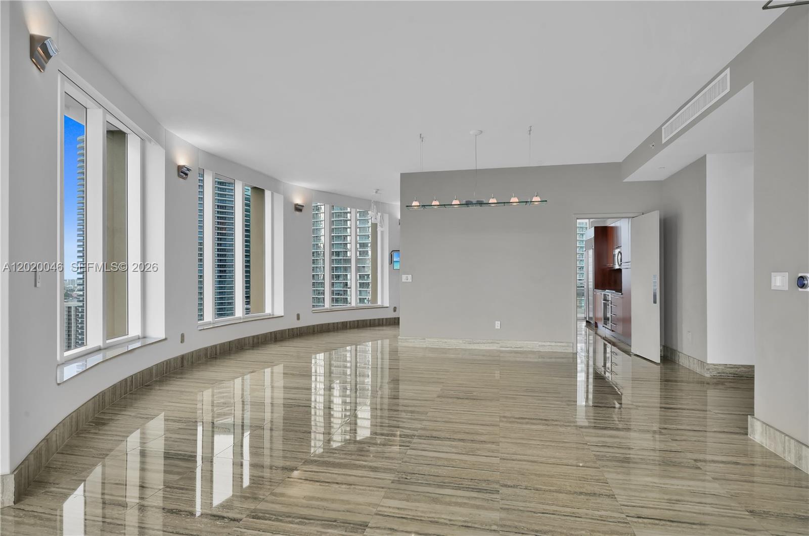 CARBONELL CONDO - Residential