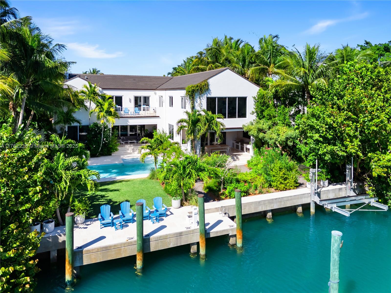 CAPE FLORIDA SUB SEC 3 - Residential