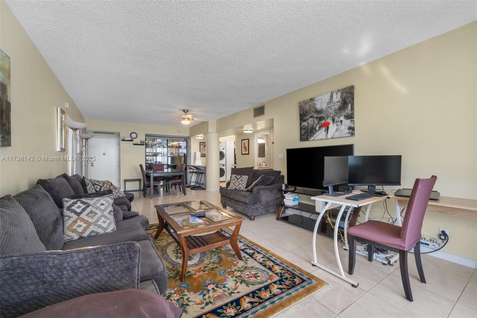 SEA AIR TOWERS CONDO - Residential Lease