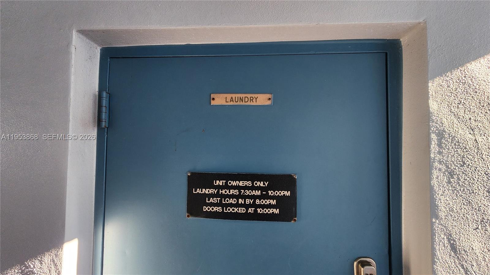 HILLCREST COUNTRY CLUB CO - Residential Lease