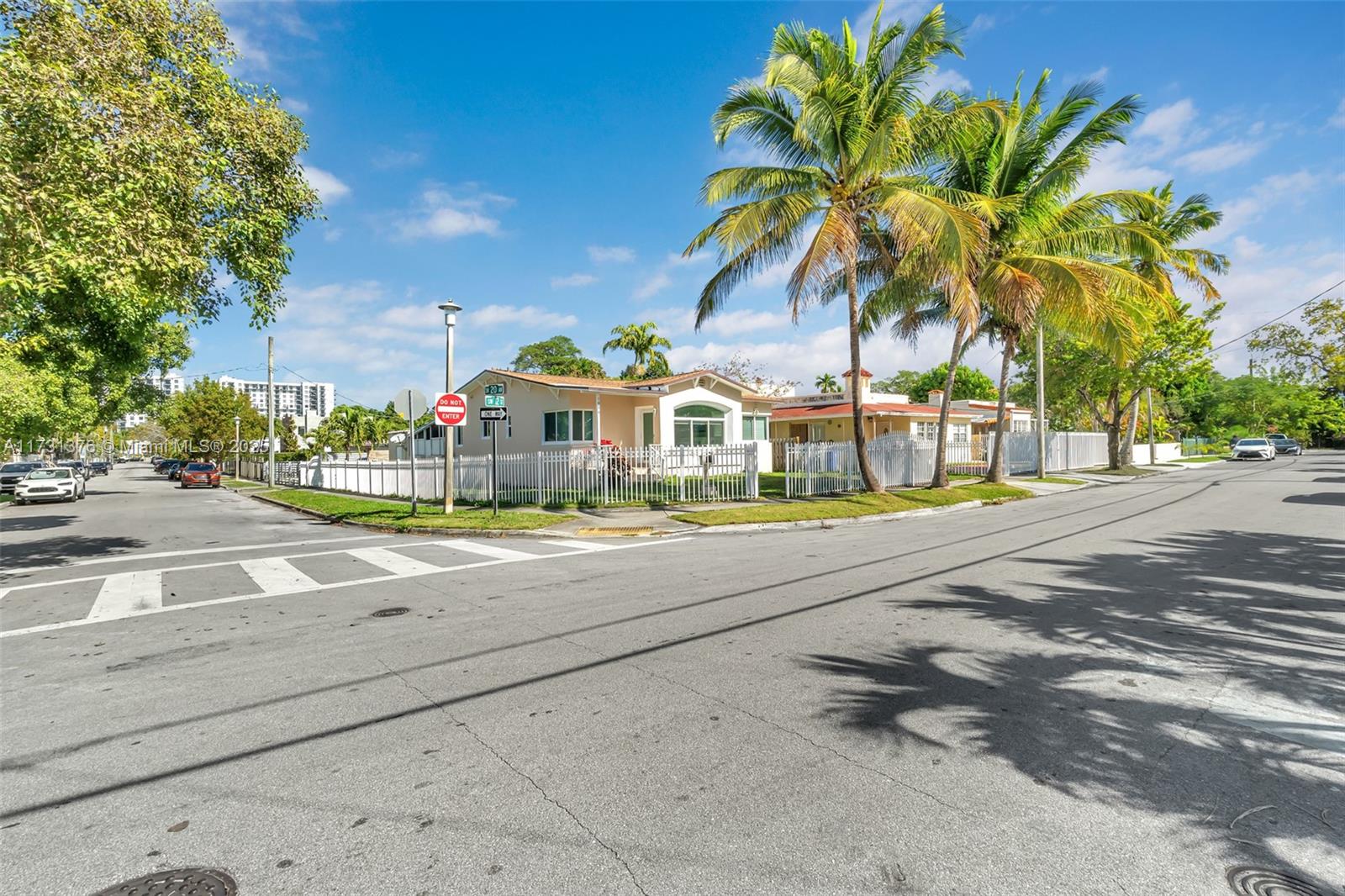 1959 SW 12th St, Miami, FL, 33135/$864,999 1 1959 SW 12th St