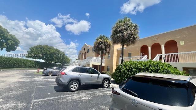 VILLAS AT LAKEVIEW CONDO - Residential