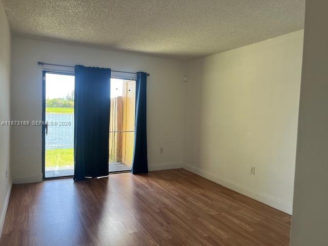 VILLAS AT LAKEVIEW CONDO - Residential