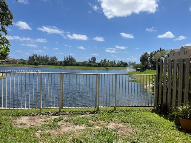 VILLAS AT LAKEVIEW CONDO - Residential