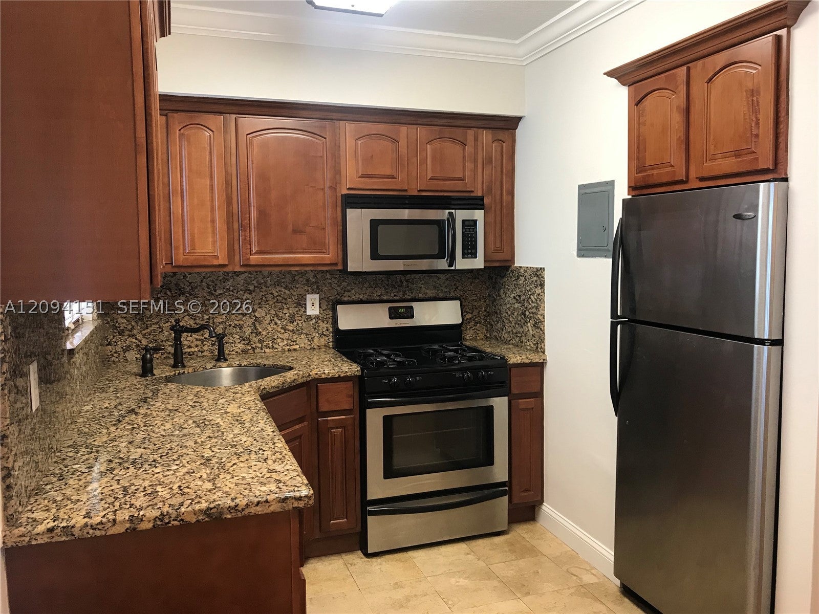 35 Antilla Ave 2