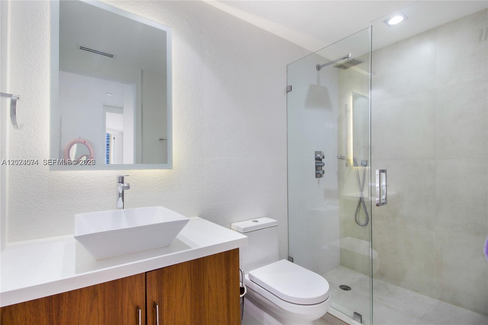 ONE TEQUESTA POINT CONDO - Residential Lease