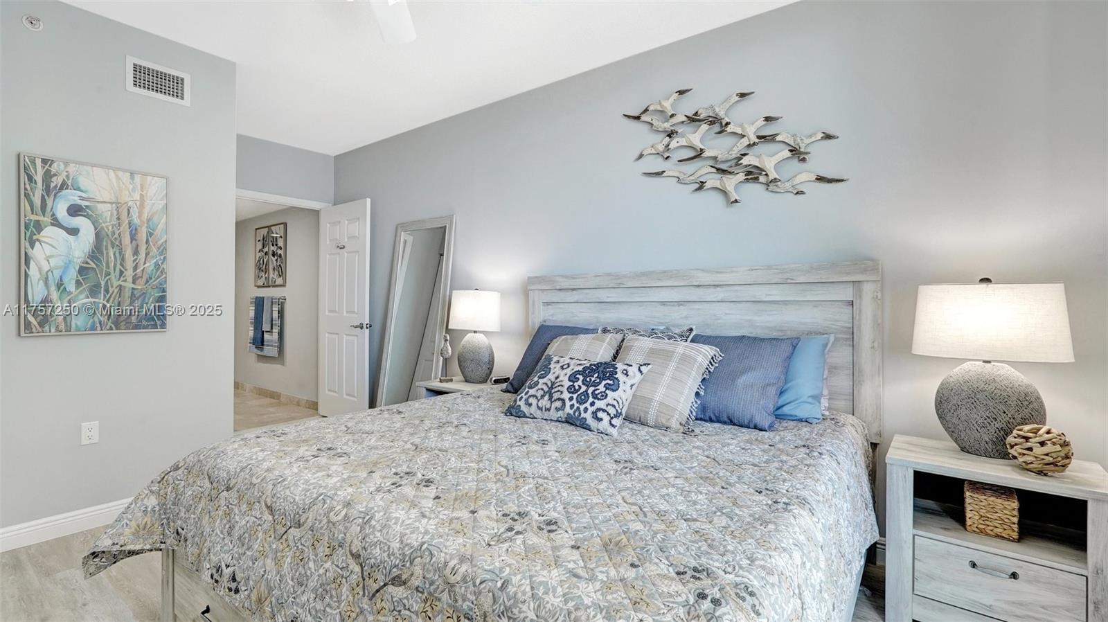 DUO CONDOMINIUM WEST - Residential