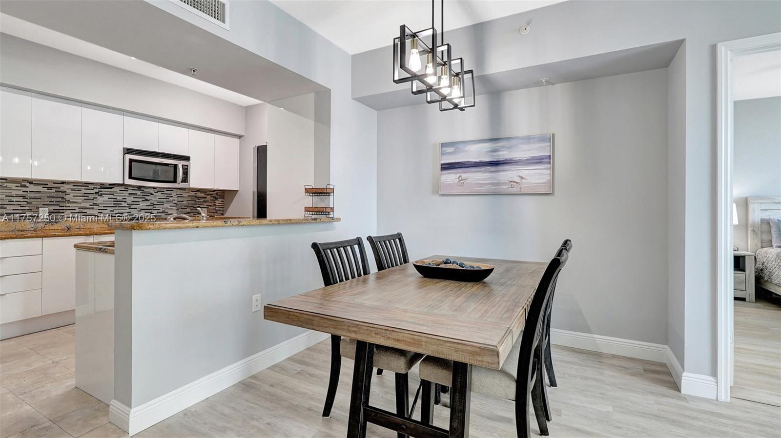 DUO CONDOMINIUM WEST - Residential