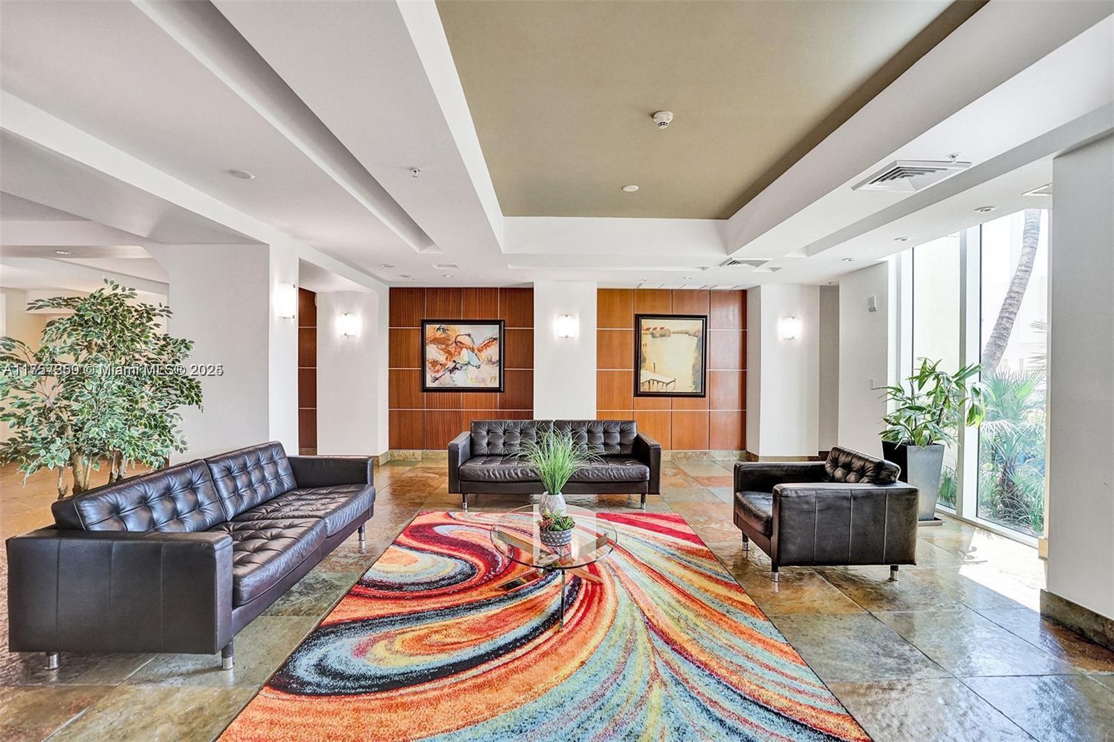 DUO CONDOMINIUM WEST - Residential