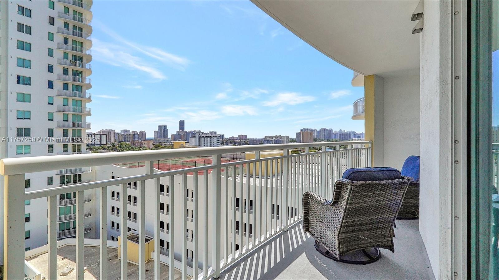 DUO CONDOMINIUM WEST - Residential