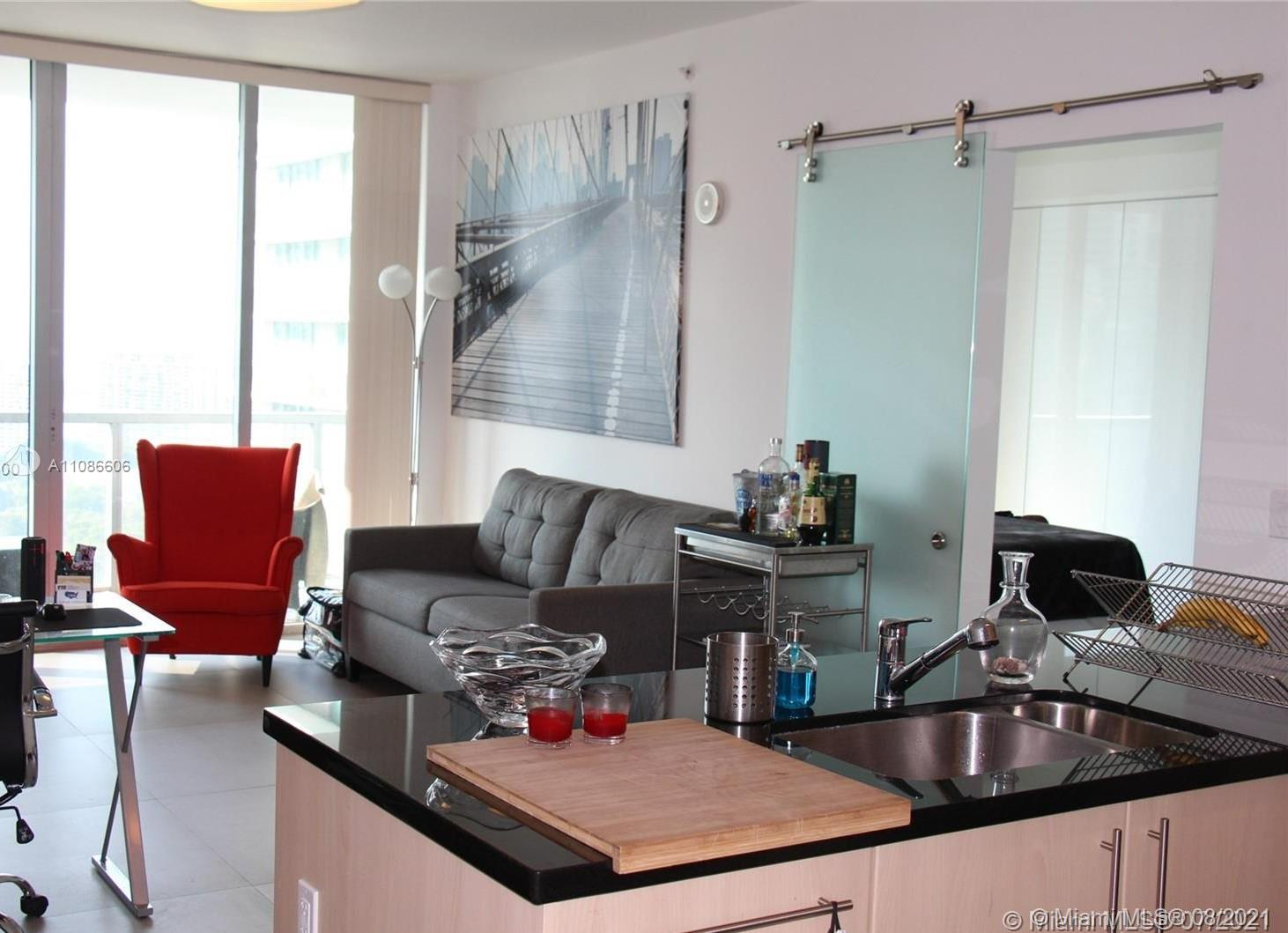 Fully furnished, tastefully remodeled unit with Brickell skyline and bay gorgeous views. 1bed/1bath, 707 sqft unit in the heart of Brickell. Oversized balcony, 36x36 imported tile floors, remodeled bathroom, bedroom, floor to ceiling impact windows, stainless steel appliances.
Axis on Brickell offers 5-star resort style amenities: leisure pool, lap pool, whirlpool, fitness center, BBQ area, game room, indoor children's play area, party room, business center, lounge area, and valet parking for guests. Amazing location, walking distance to Mary Brickell Village, Brickell City Center, Metromover, Metrorail, restaurants, supermarkets, etc. Axis on Brickell Condo association requires refundable $500 deposit for common areas.