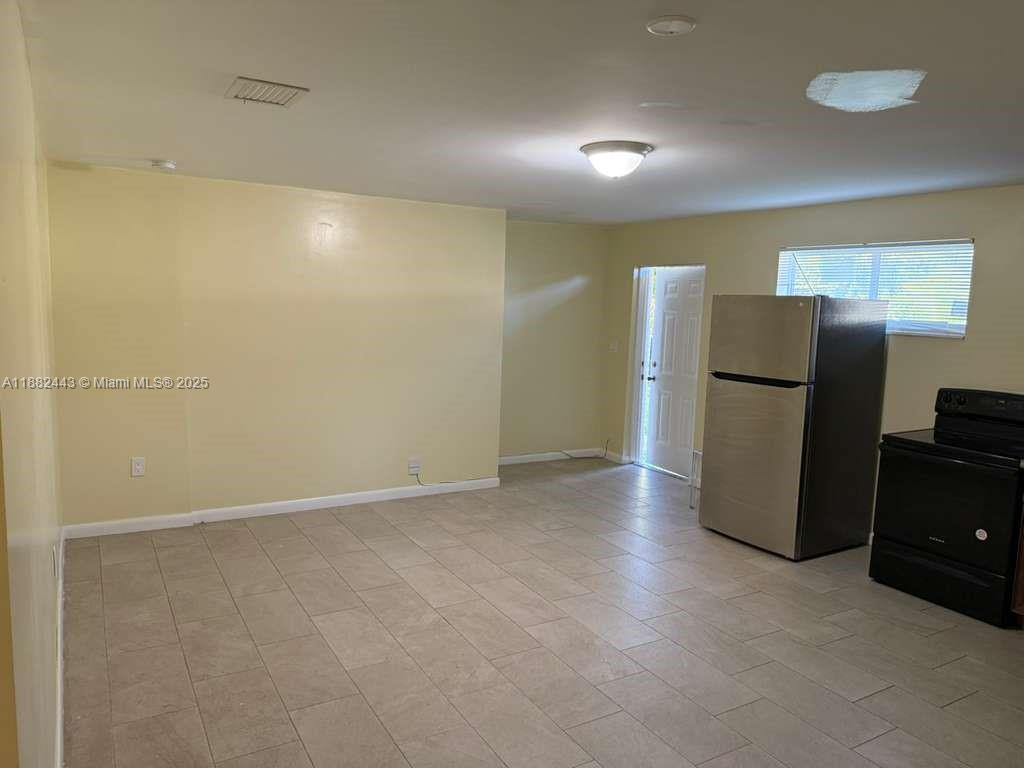 SIERRA 2ND ADDN - Residential Lease