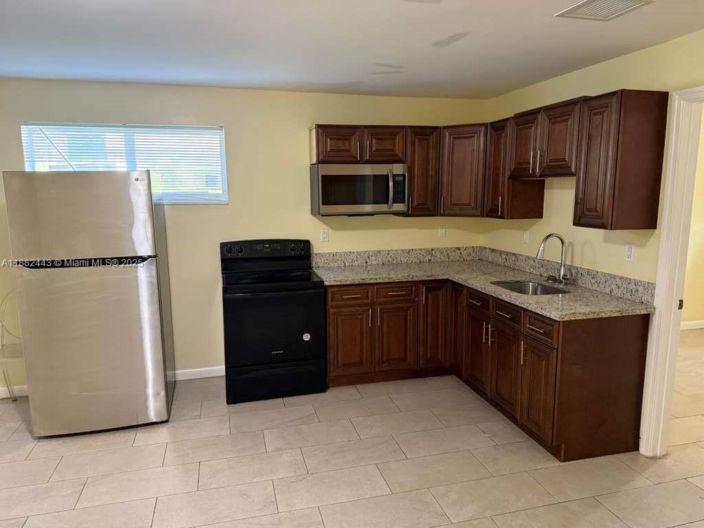 SIERRA 2ND ADDN - Residential Lease
