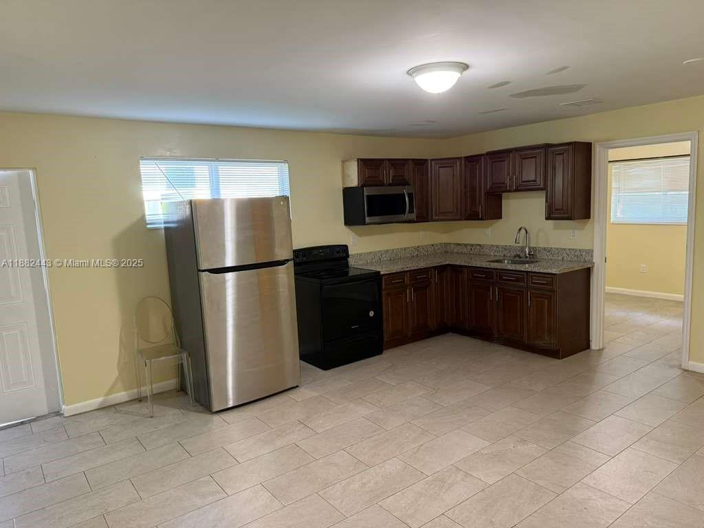 SIERRA 2ND ADDN - Residential Lease